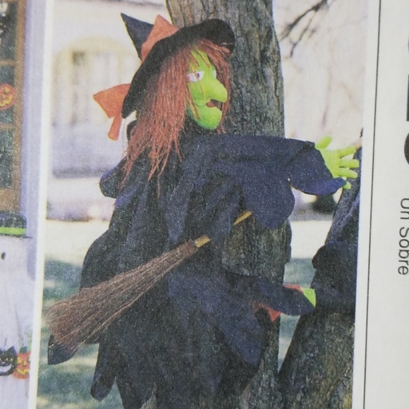 McCall's Halloween Decorations - Picture 3 of 5